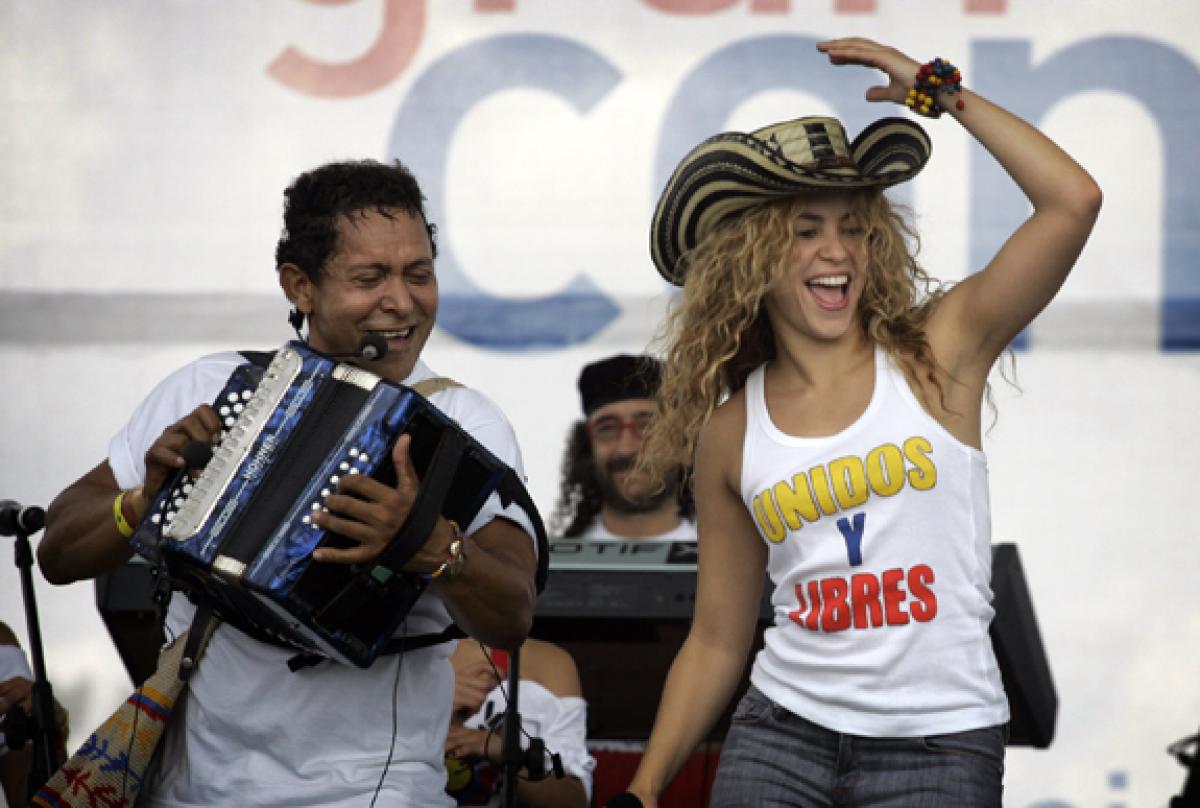 Shakira se pronuncia sobre terremoto de magnitude 7,4 na Colômbia