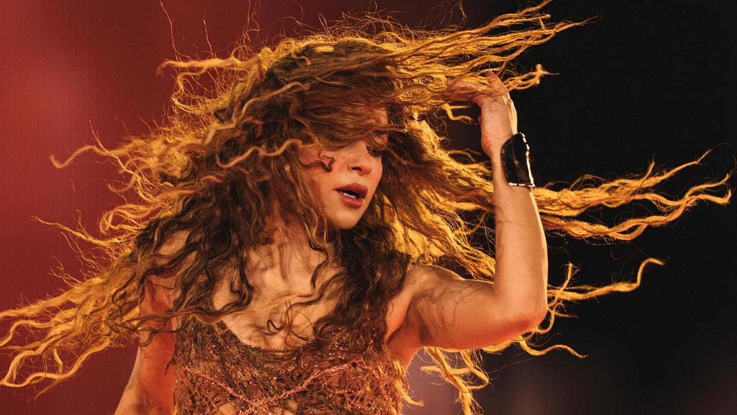 Buscas por passagens de ônibus para o Rio aumentam 760% após anúncio do show de Shakira em Copacabana