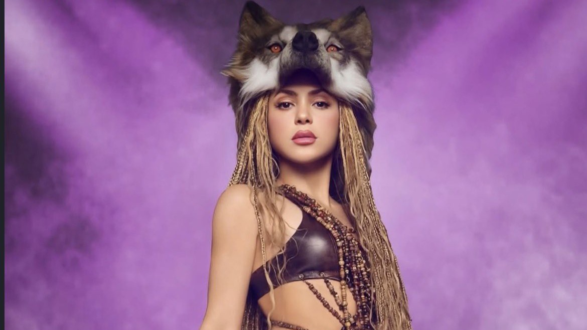 Shakira vence duas categorias no American Music Awards e celebra conquista com fãs