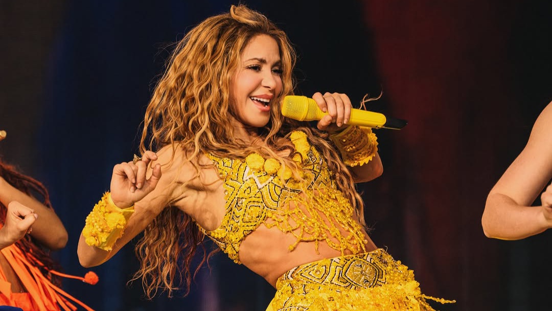 Shakira adapta figurino criado para o Todo Mundo no Rio para nova fase da turnê.